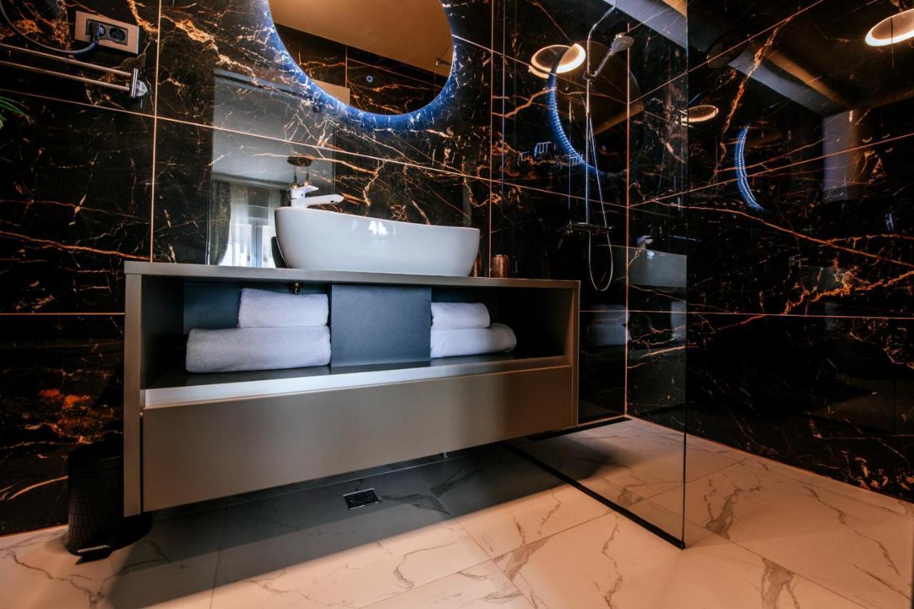 Luxury Rooms Vindemiae 扎达尔 外观 照片